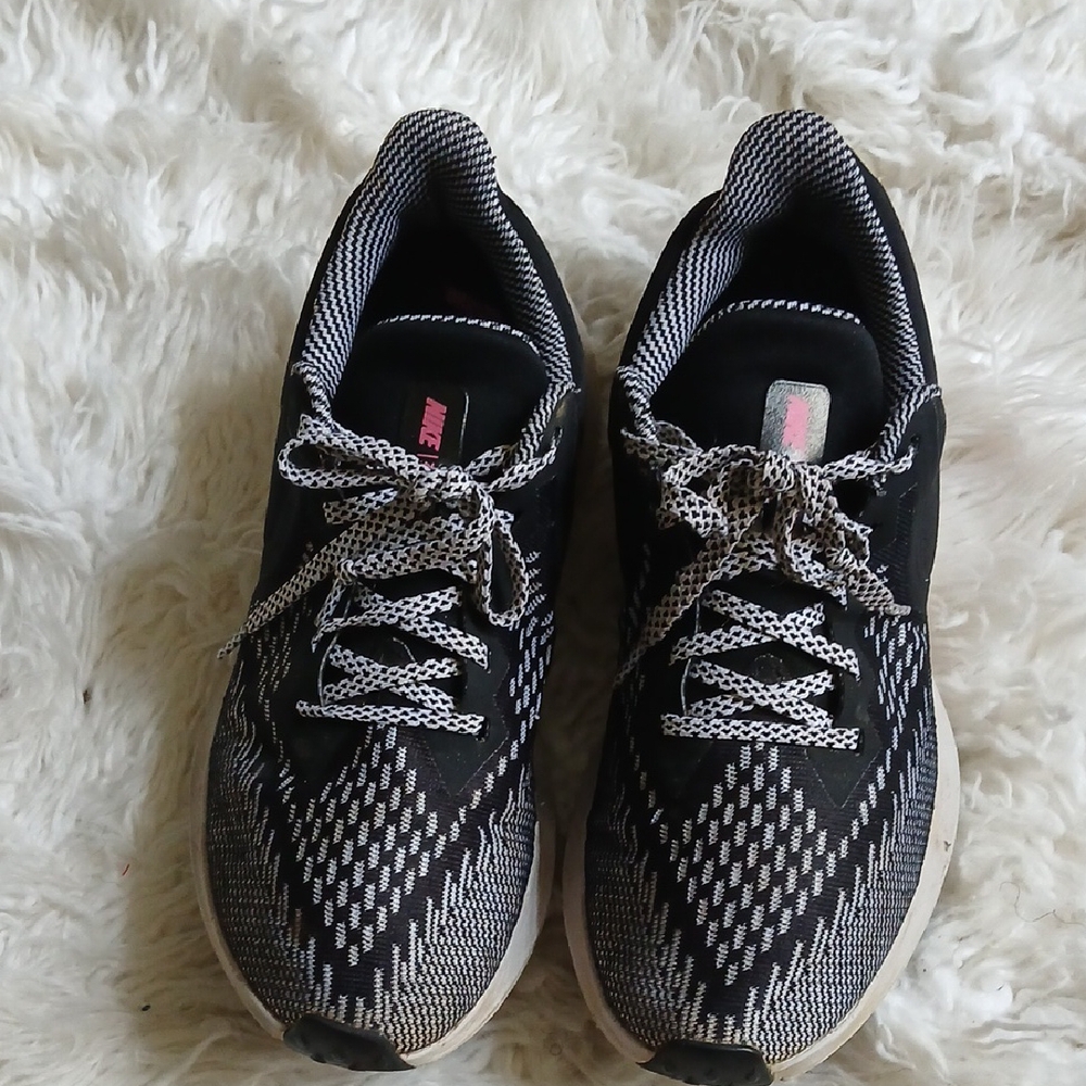 Nike Black and White Geometric Sneakers